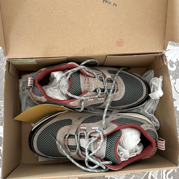 L.L.Bean hiking shoes - Picture 2 of 3